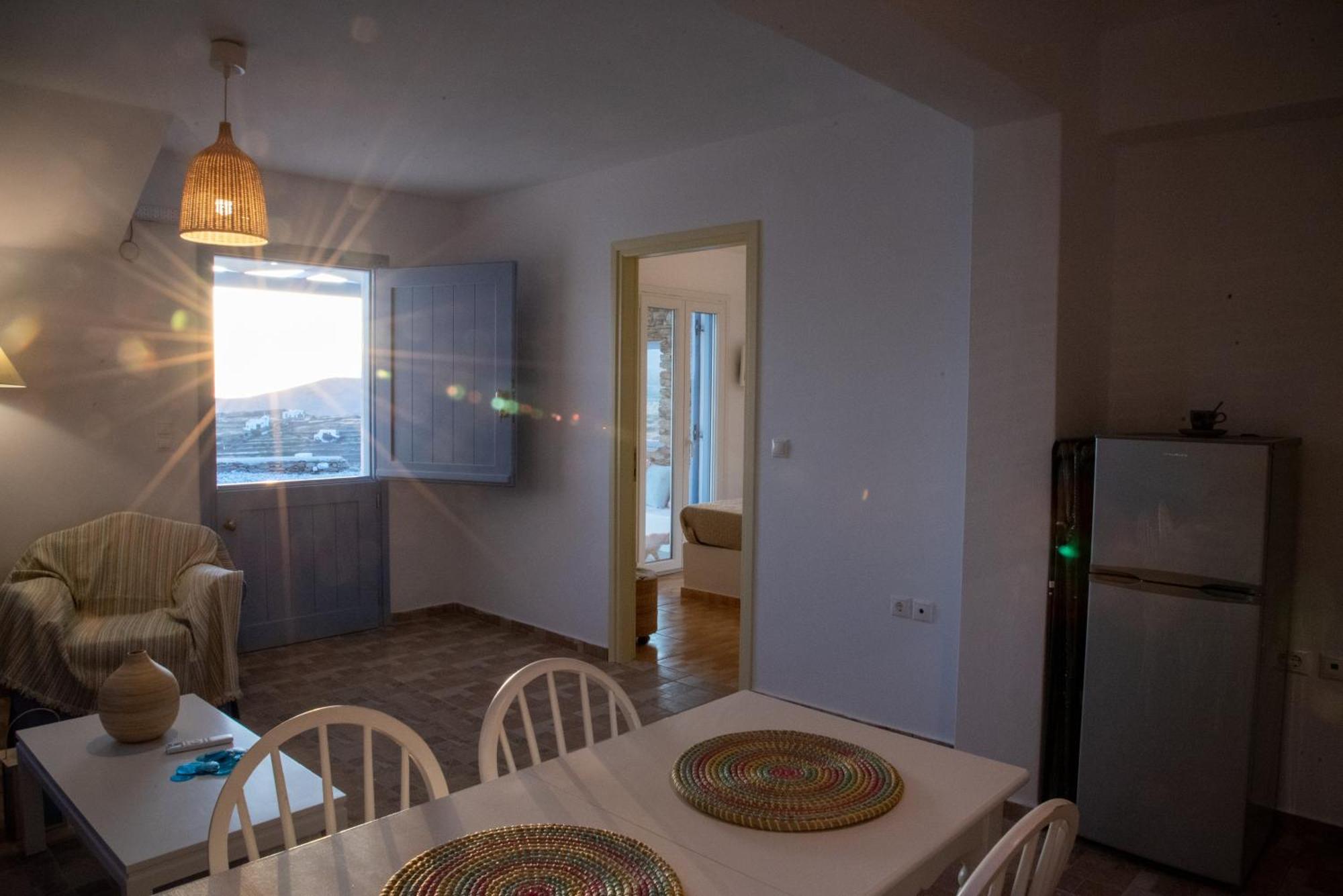 Iliopetra Residence Άγιος Ρομανός Εξωτερικό φωτογραφία
